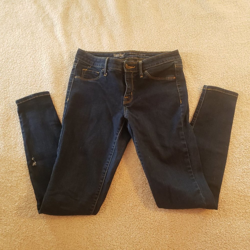 Mid-Rise Jeggings
